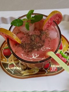 જામફળ નું જ્યુસ (Jamfal Juice Recipe In Gujarati) રેસીપી મુખ્ય ફોટો