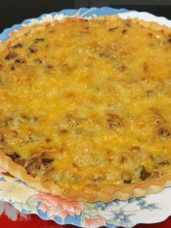 Una foto de Quiche de champiñones y trigueros, sin nata