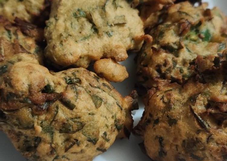 Simple Way to Make Speedy Crispy methi pakora