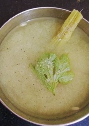 A picture of Drumstick soup.