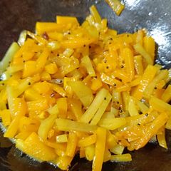 A picture of Pumpkin Bhujia.