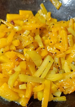 A picture of Pumpkin Bhujia.
