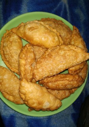 A picture of Gujiya.