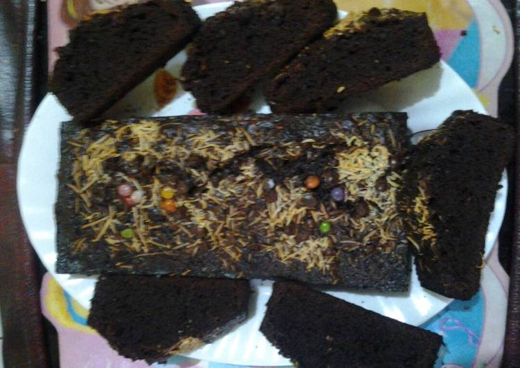 Cheese & choco chips brownies