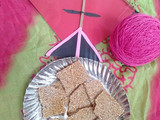 તલ ની ચીકી (Til Chikki Recipe in Gujarati)