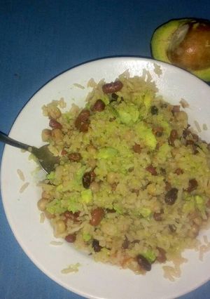 A picture of Githeri and Avocado.