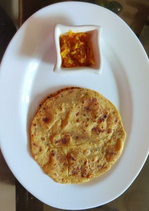 A picture of Leftover rice thepla.