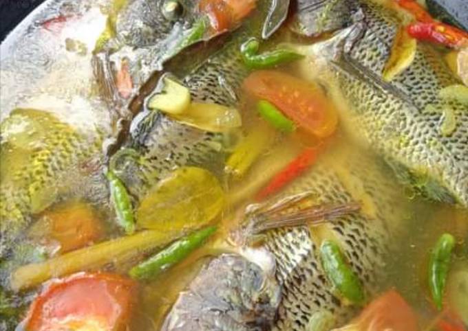 Langkah Mudah untuk Menyiapkan SOP Ikan Nila yang Lezat Sekali
