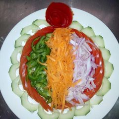 A picture of Fresh Garden Salad.