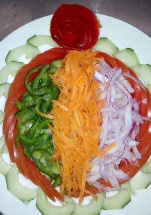 A picture of Fresh Garden Salad.