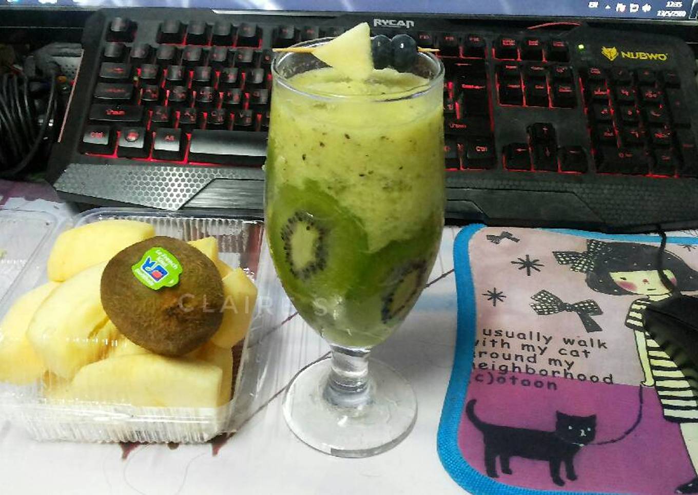 Apple Kiwi Smoothies