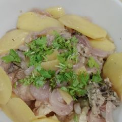 A picture of Chicken with potatoes.