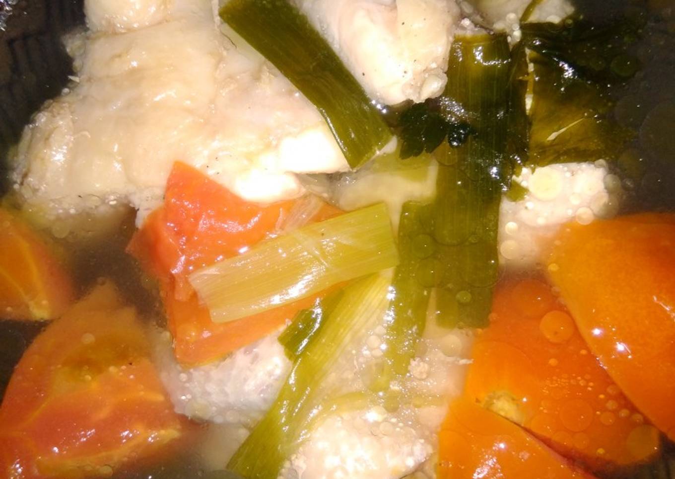 Sup ayam bening untuk balita