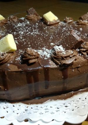 Una foto de Torta de chocolate con forma de corazón