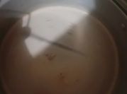 Una foto de atole de chocolate