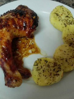 Una foto de Pollo asado con miel y mostaza
