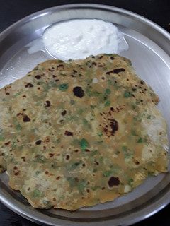 மிக்ஸ்ட் வெஜிடேபிள்ஸ் பராத்தா (mixed veg paratha recipe in tamil) செய்முறை முக்கிய புகைப்படம்