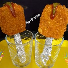 A picture of Cheesy Paneer Stuffed Dal Pakoda.