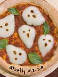Pizza bò băm sốt cà chua theo phong cách Halloween Nhật