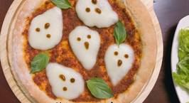 Hình ảnh món Pizza bò băm sốt cà chua theo phong cách Halloween Nhật