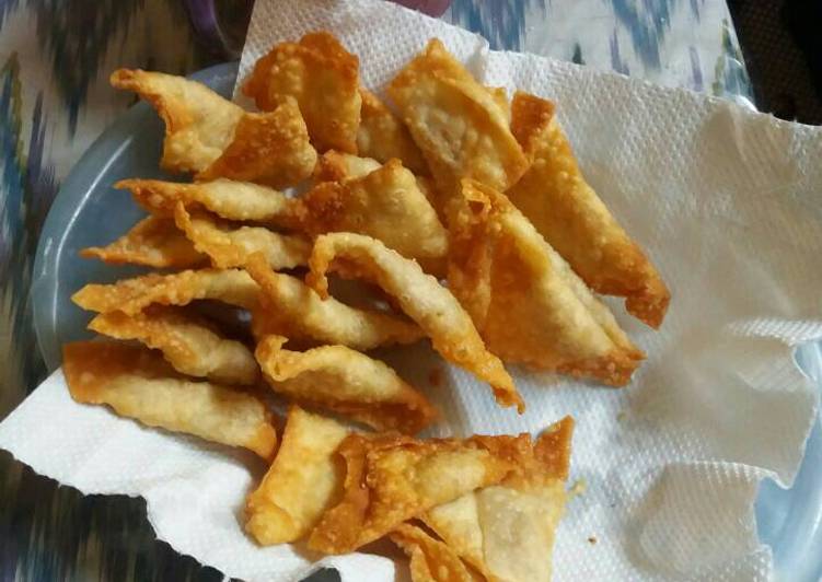 Cara Gampang Menyiapkan Pangsit isi (bisa goreng/rebus) yang Enak