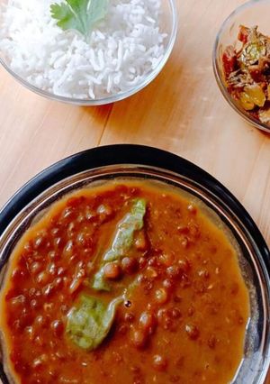 A picture of Daal Chawal.