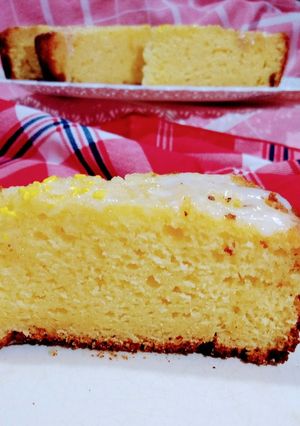 Una foto de Torta al Limoncello con queso labne