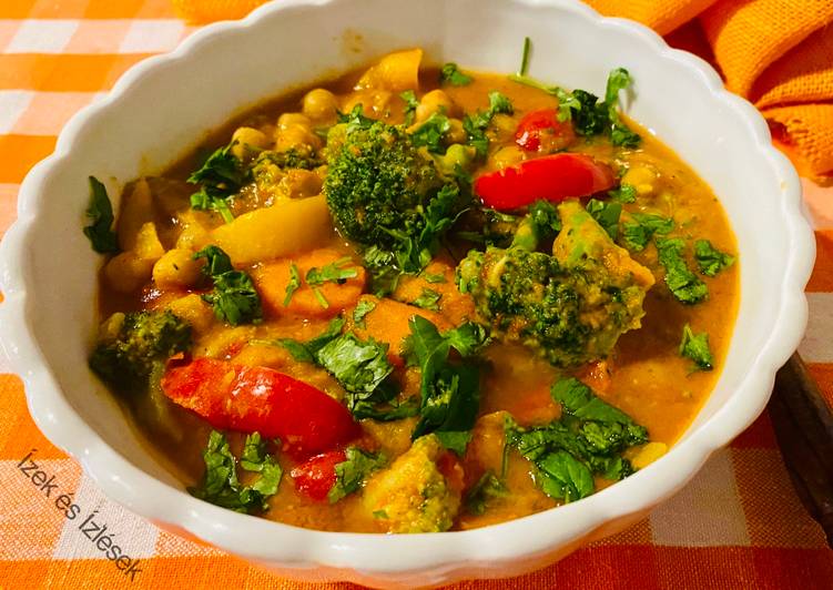Brokkolis-csicseris curry
