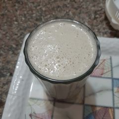 A picture of Banana oats smoothie.