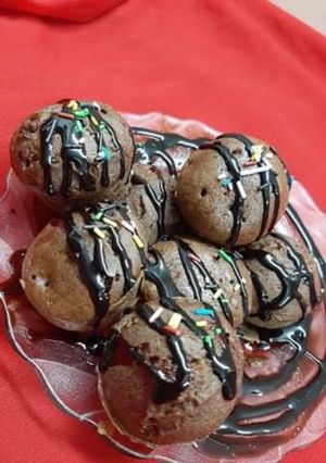 A picture of Chocolate cup cake.