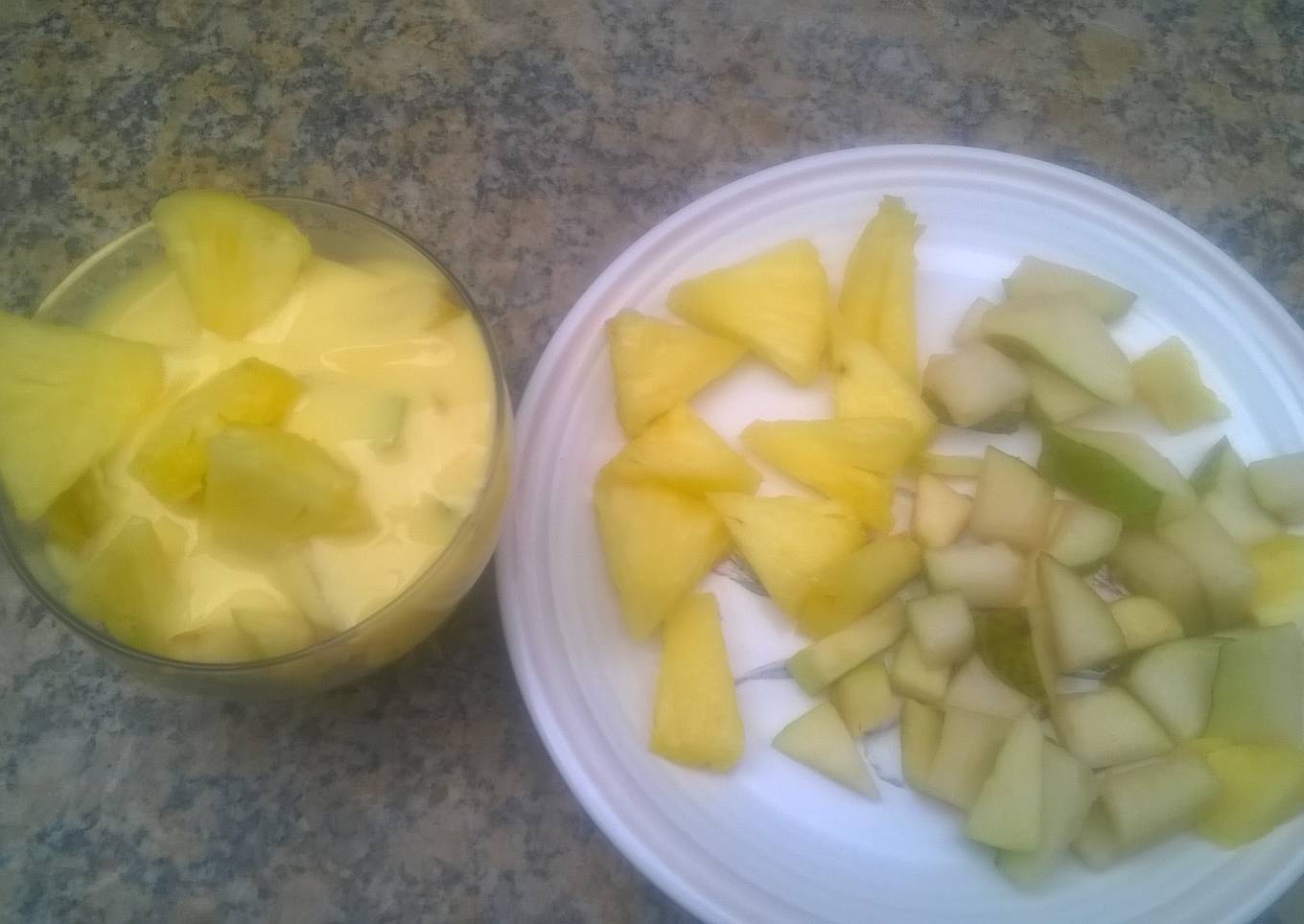 Fruit salad with vanilla custard