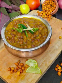 चना घुघनी (chana ghungni recipe in hindi) रेसिपी मुख्य फोटो