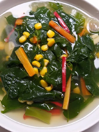 Langkah Mudah untuk Membikin Resep  Sayur bening daun katuk yang Enak, Lezat Sekali