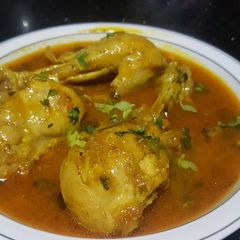 A picture of Chicken gravy.