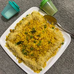 A picture of Aalo Mutter Poha.