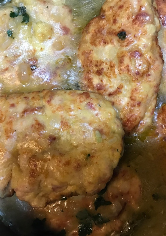 Una foto de Fiambre de pollo (albondigones)