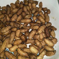 A picture of Boiled groundnuts.