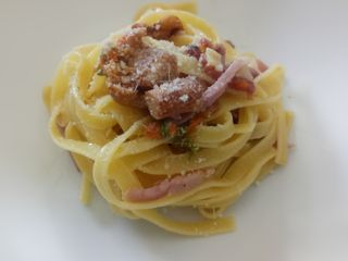Tagliatelle with chanterelle mushrooms courgette flowers & speck