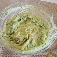 A picture of Guacomole.
