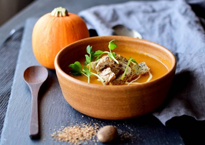 Simple Way to Make Favorite Slow Cooked Pumpkin Soup