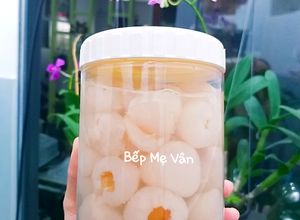 Hình của món Vải ngâm đường phèn.