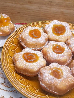 Légiesen könnyű sütőporos fánk pihentetés nélkül recept fotója