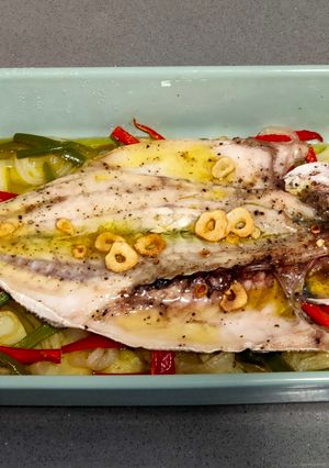Una foto de Lubina al horno