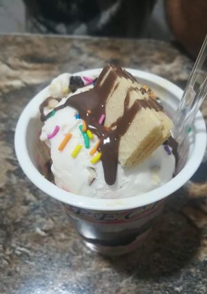 A picture of Vanilla chocolate ice cream.
