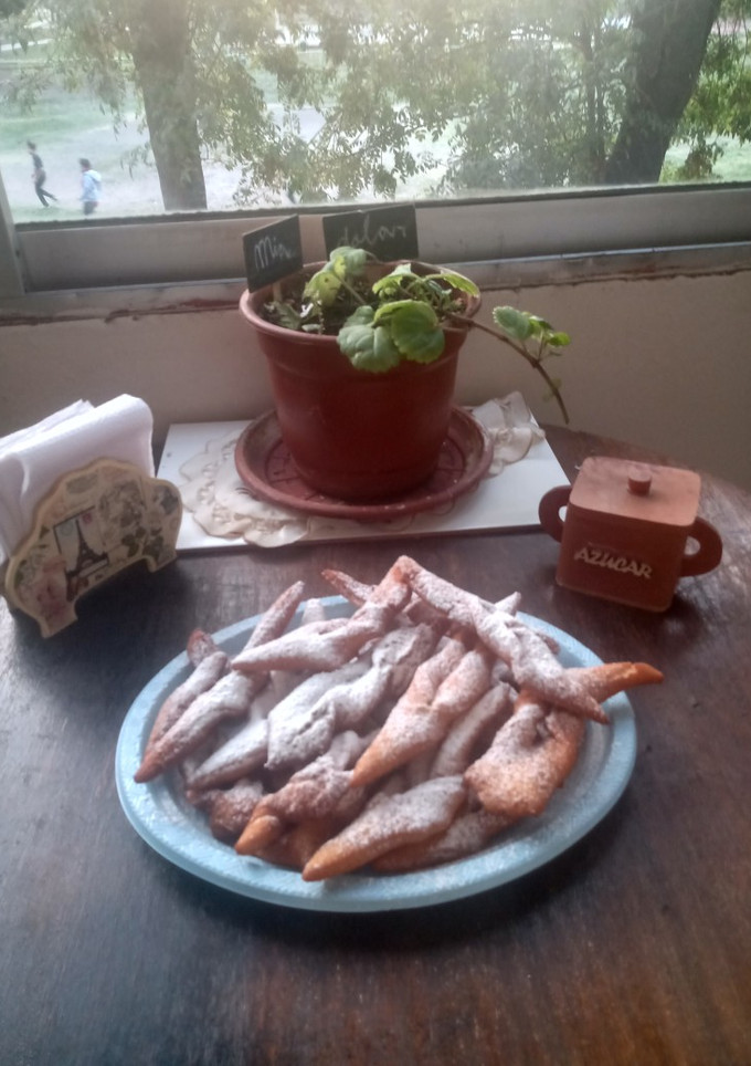 Una foto de Calzones Rotos