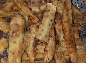 Una foto de Papas fritas saborizadas, crocantes (savora/mostaza/ketchup)
