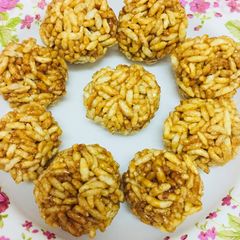 A picture of Murmure ka ladoo.