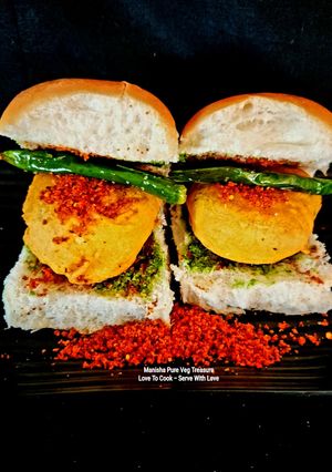 A picture of Vada Pav Mumbai Soul Street Food.
