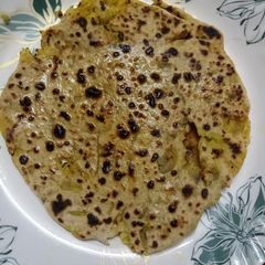 A picture of Potato prantha.