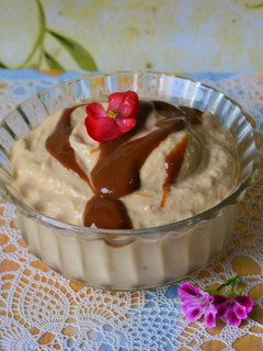 Una foto de Postre con leche en polvo y dulce de leche🤓